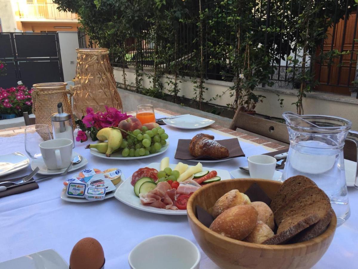 Sikule Bed & Breakfast Santa Teresa Di Riva Exterior photo