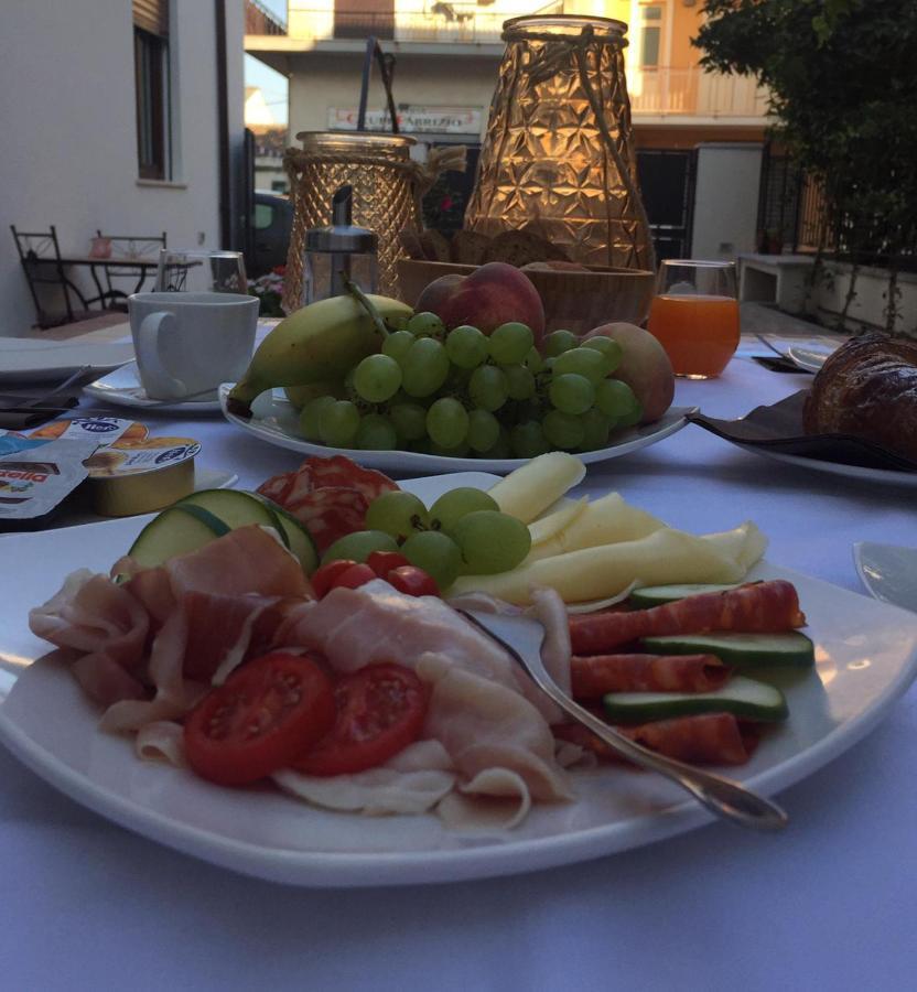 Sikule Bed & Breakfast Santa Teresa Di Riva Exterior photo